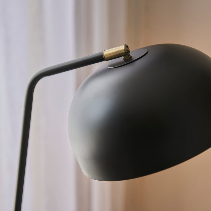 Brair Floor Lamp, Black/Gold