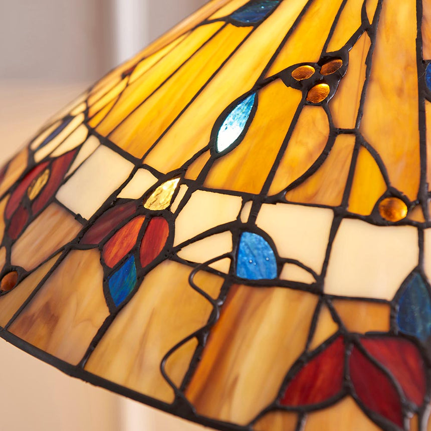 Bernwood Medium Tiffany Table Lamp