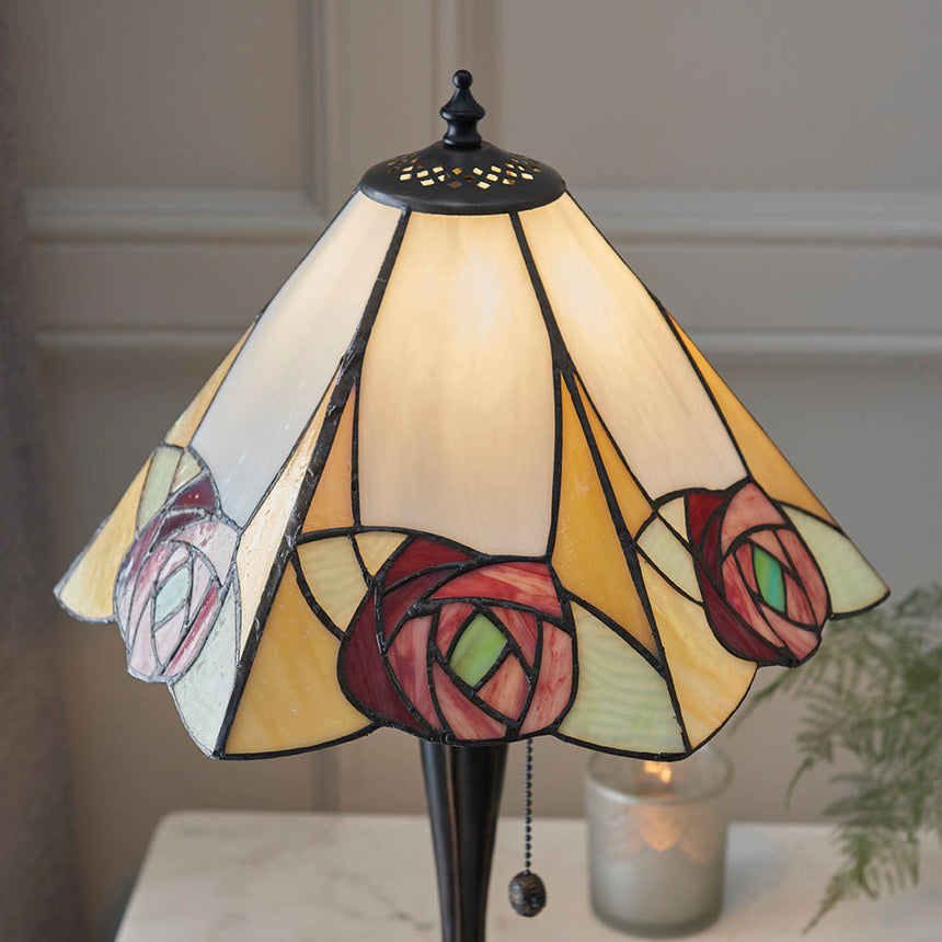 Ingram Medium Tiffany Table Lamp