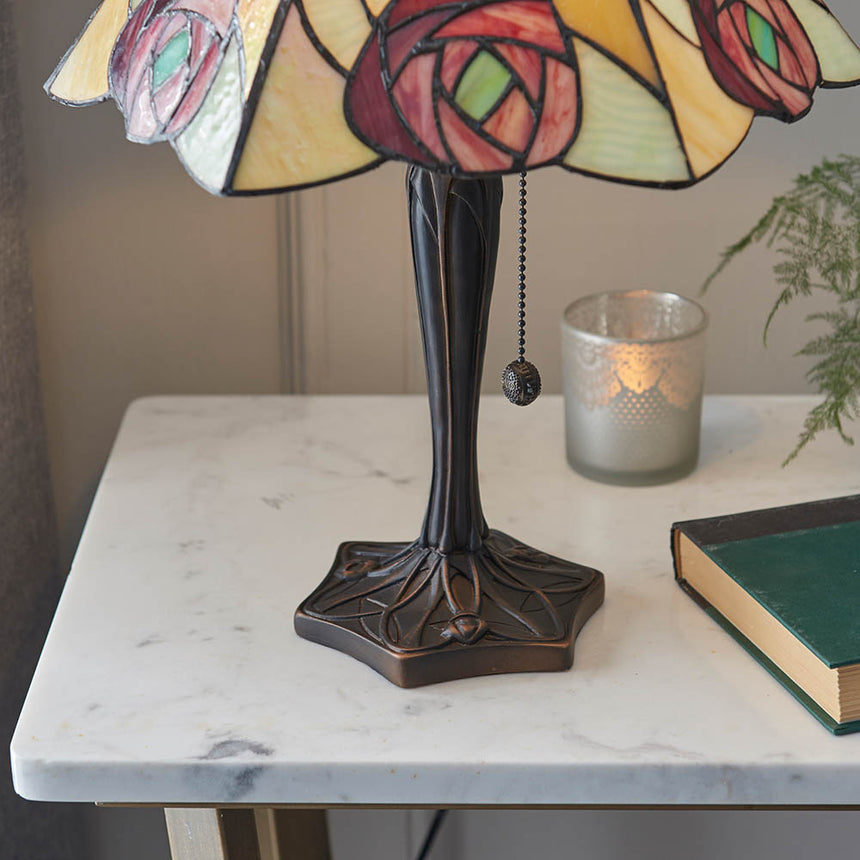 Ingram Medium Tiffany Table Lamp