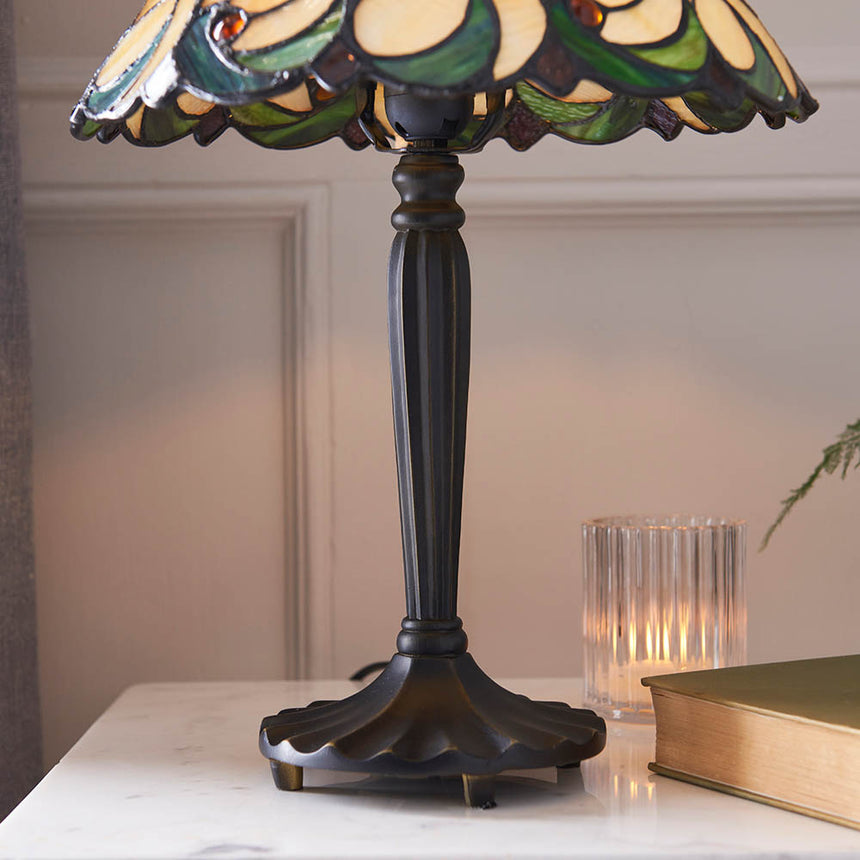 Jamelia Small Tiffany Table Lamp