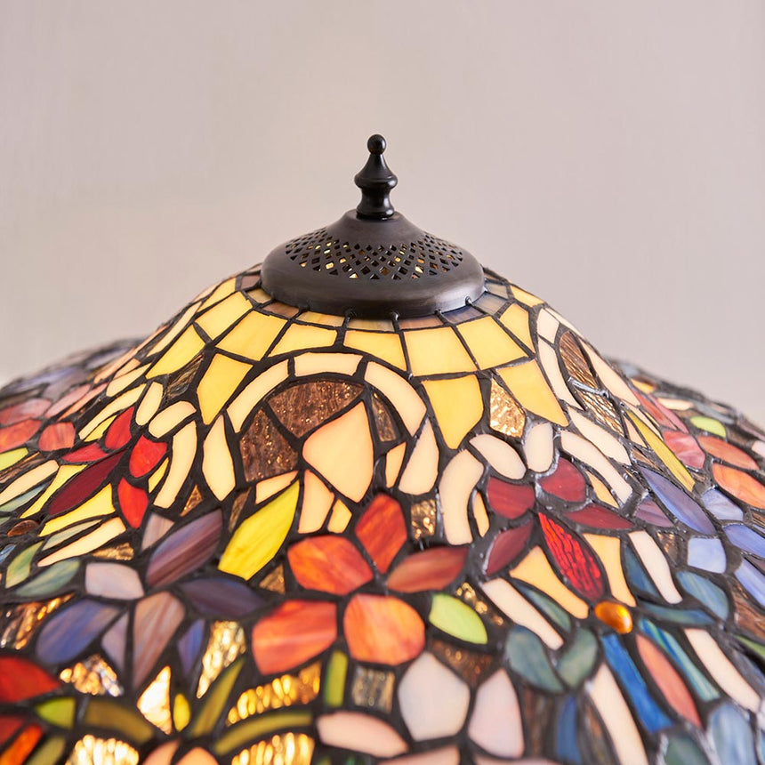 Sullivan Medium Tiffany Table Lamp