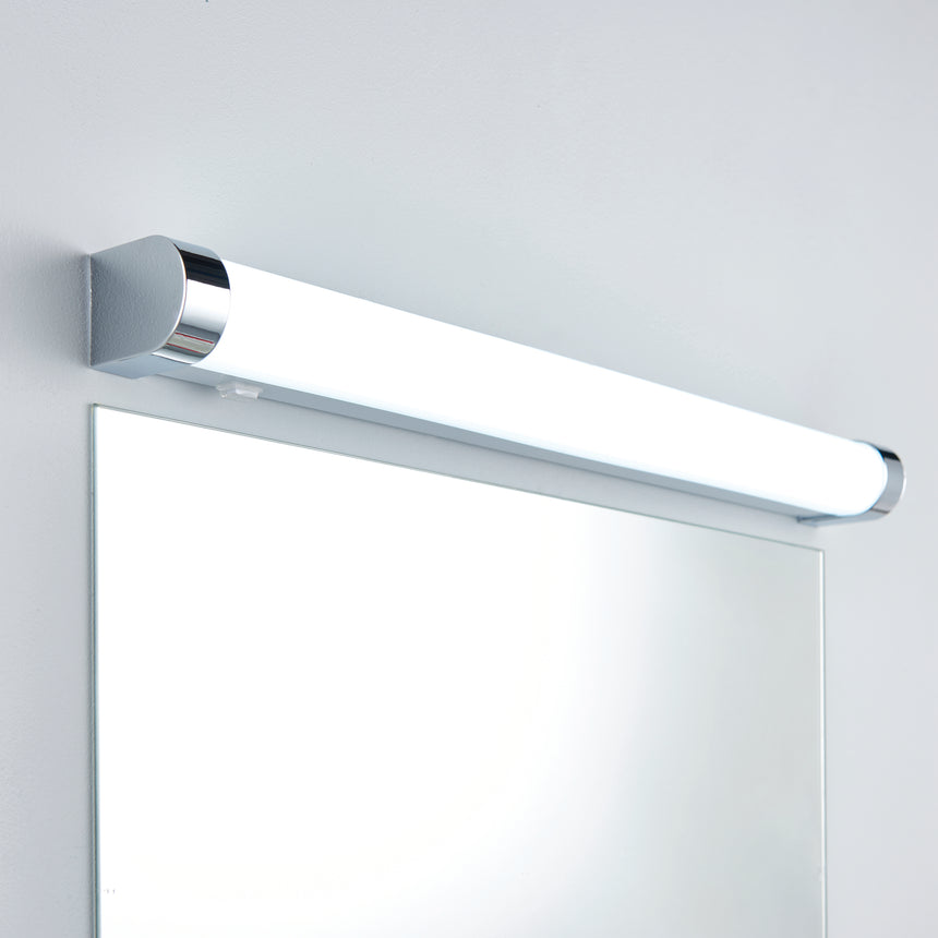 Moda Bathroom Wall Light, Chrome