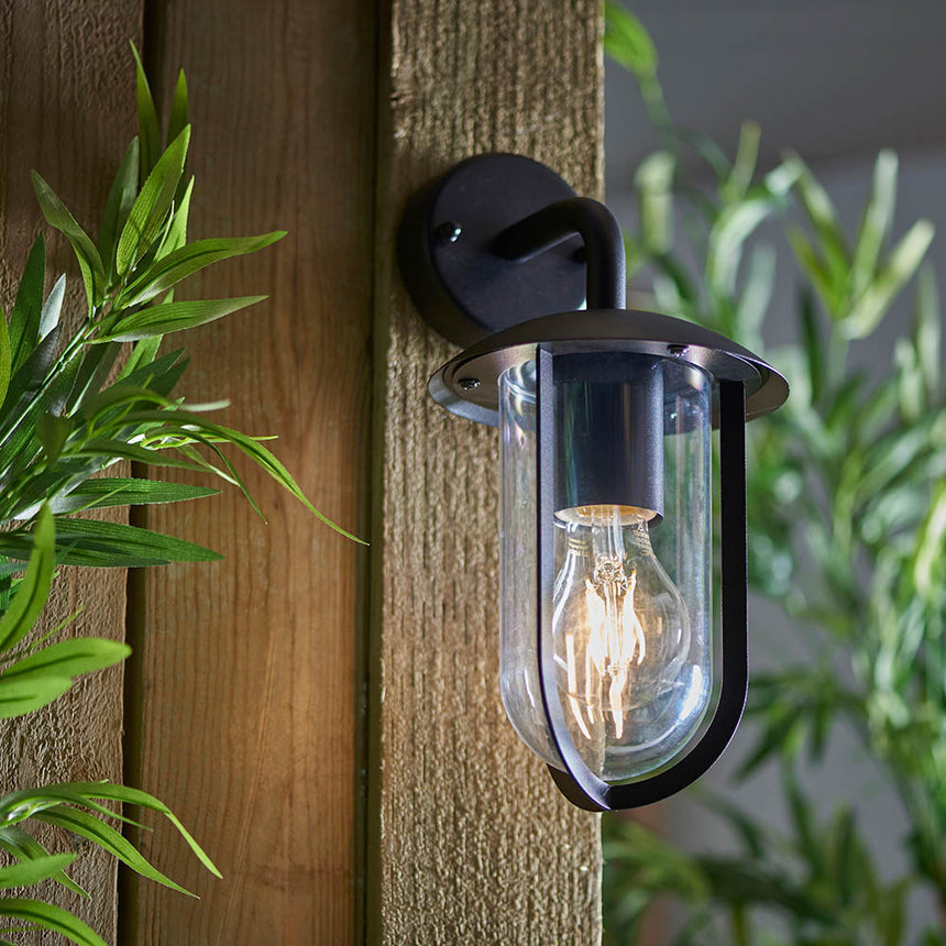 Quinn Outdoor Wall Light