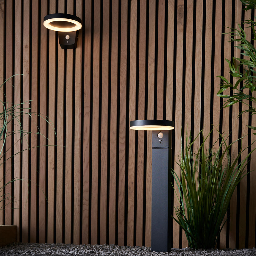 Ebro Solar Wall Light