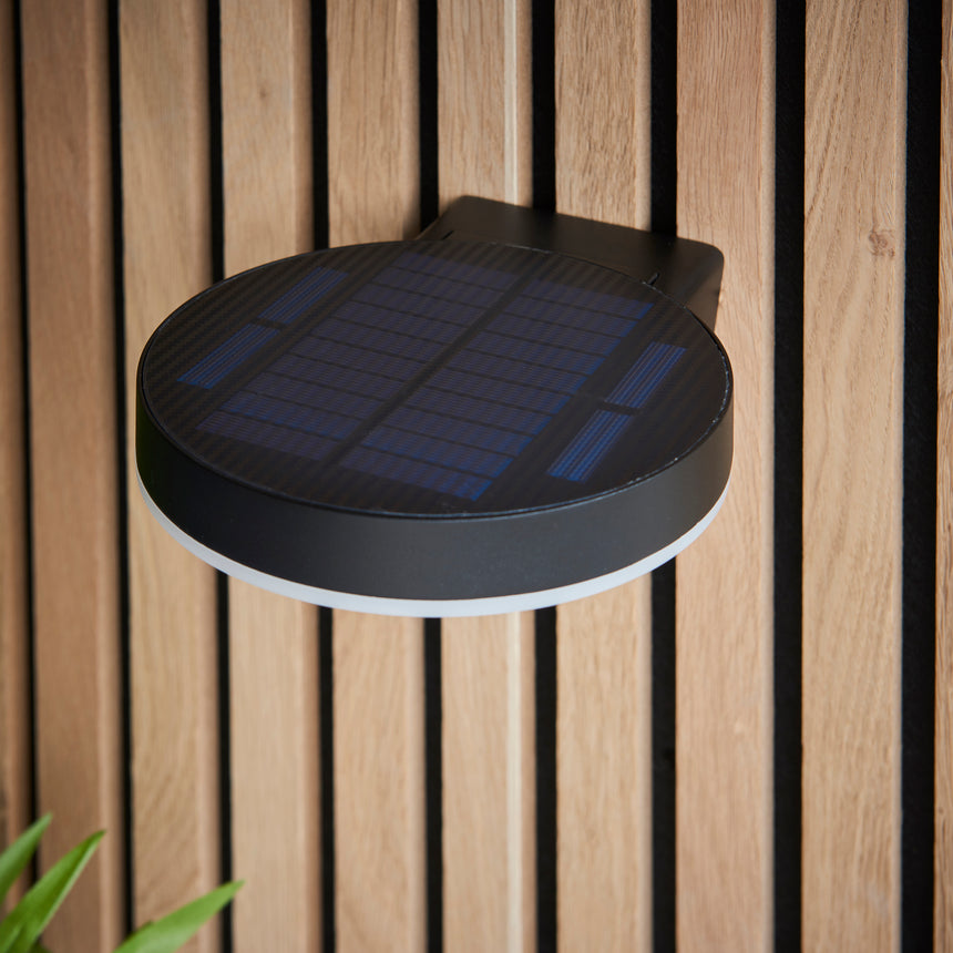 Ebro Solar Wall Light