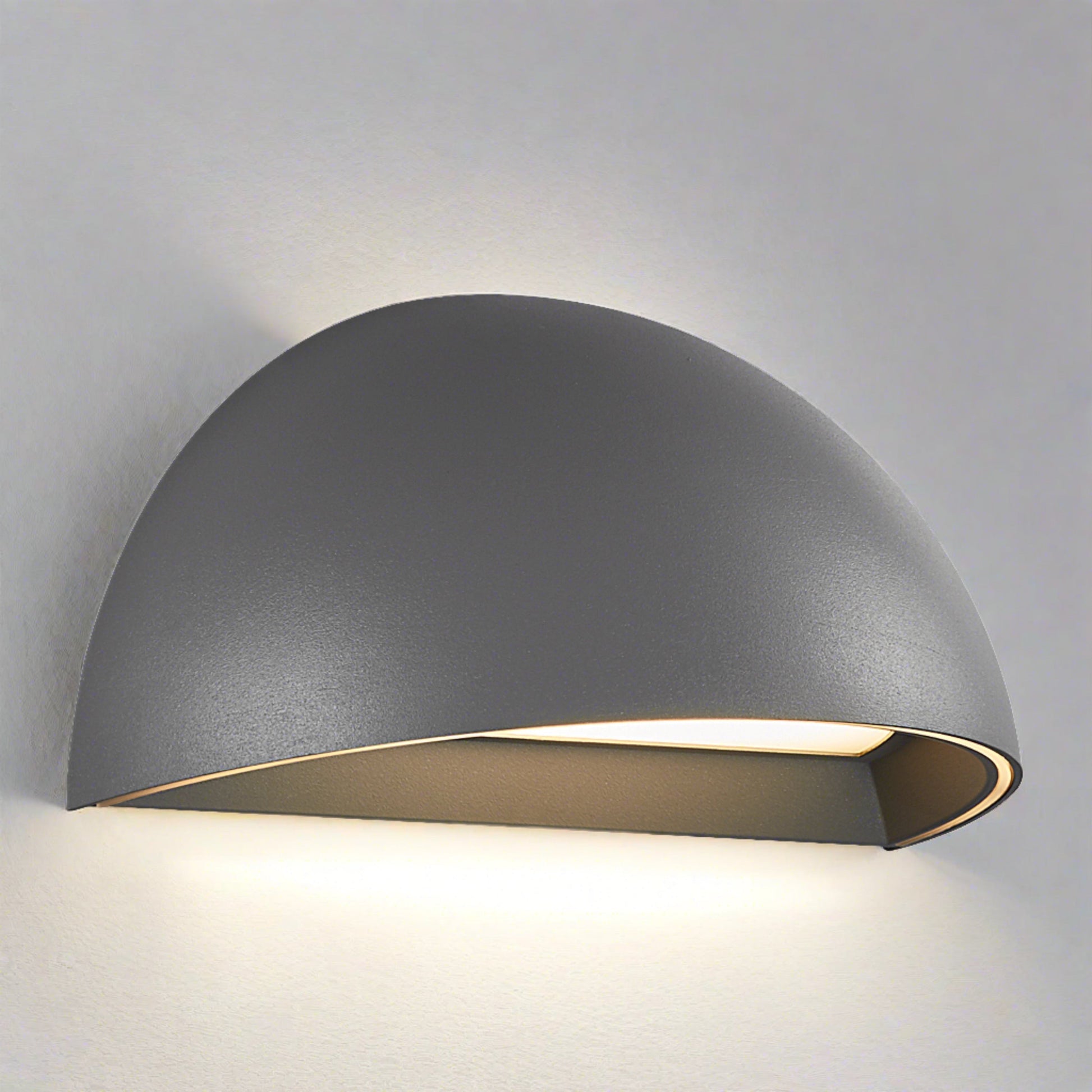 Arcus Smart Outdoor Wall Light