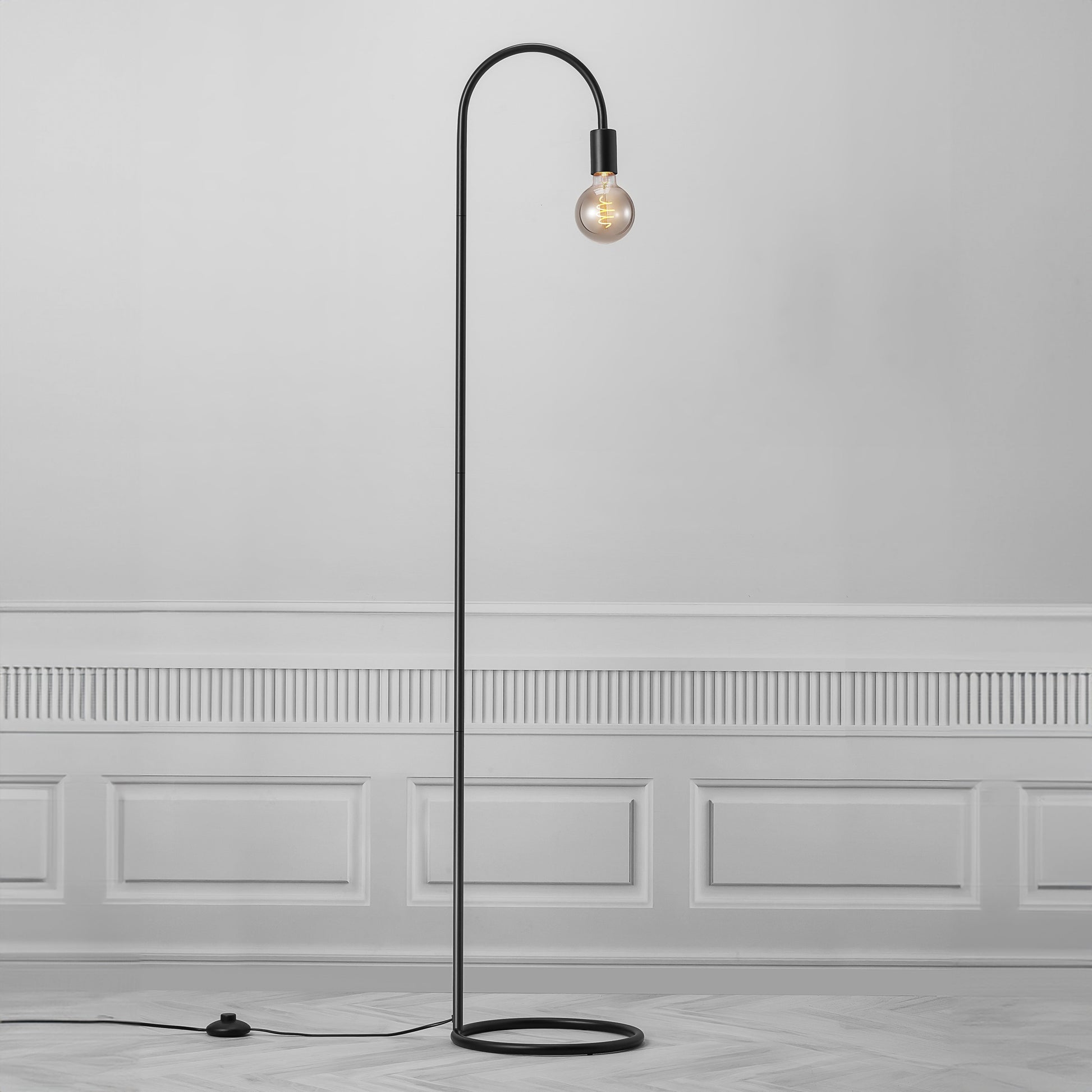Paco Floor Lamp, Black