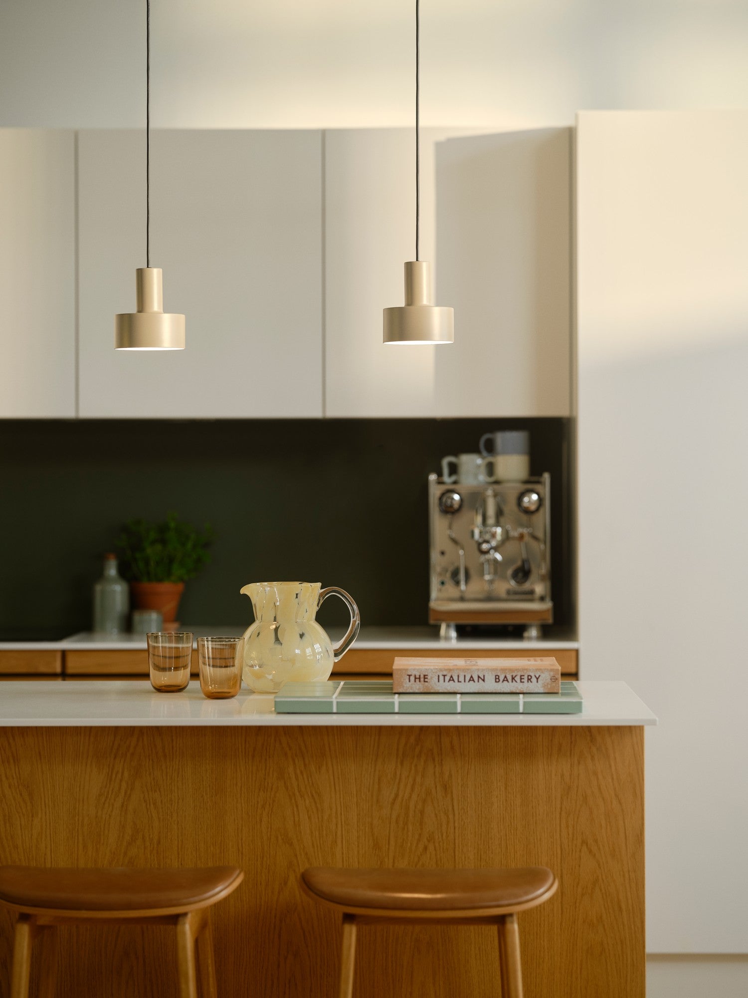 Matis Pendant Light