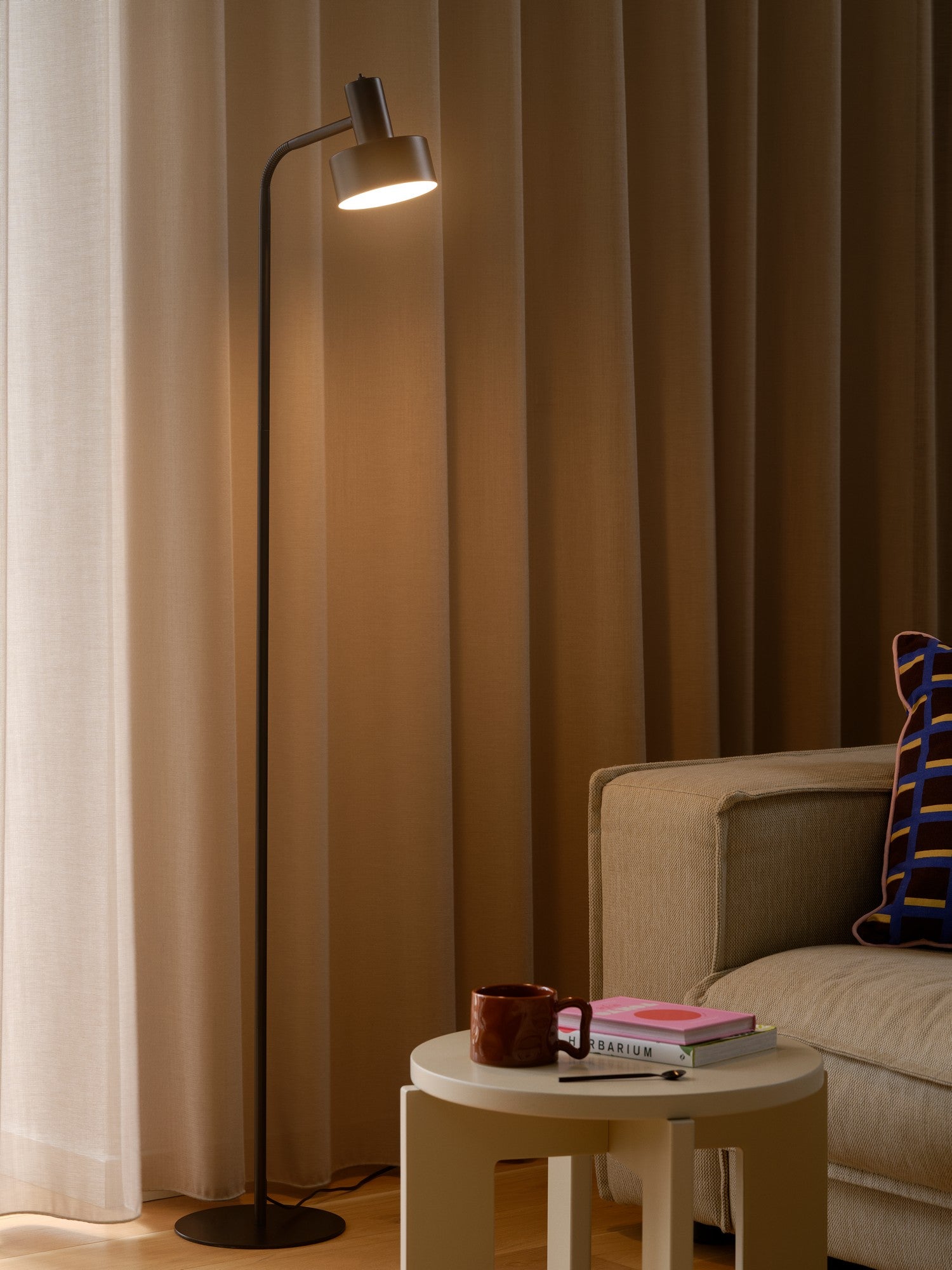 Matis Floor Lamp