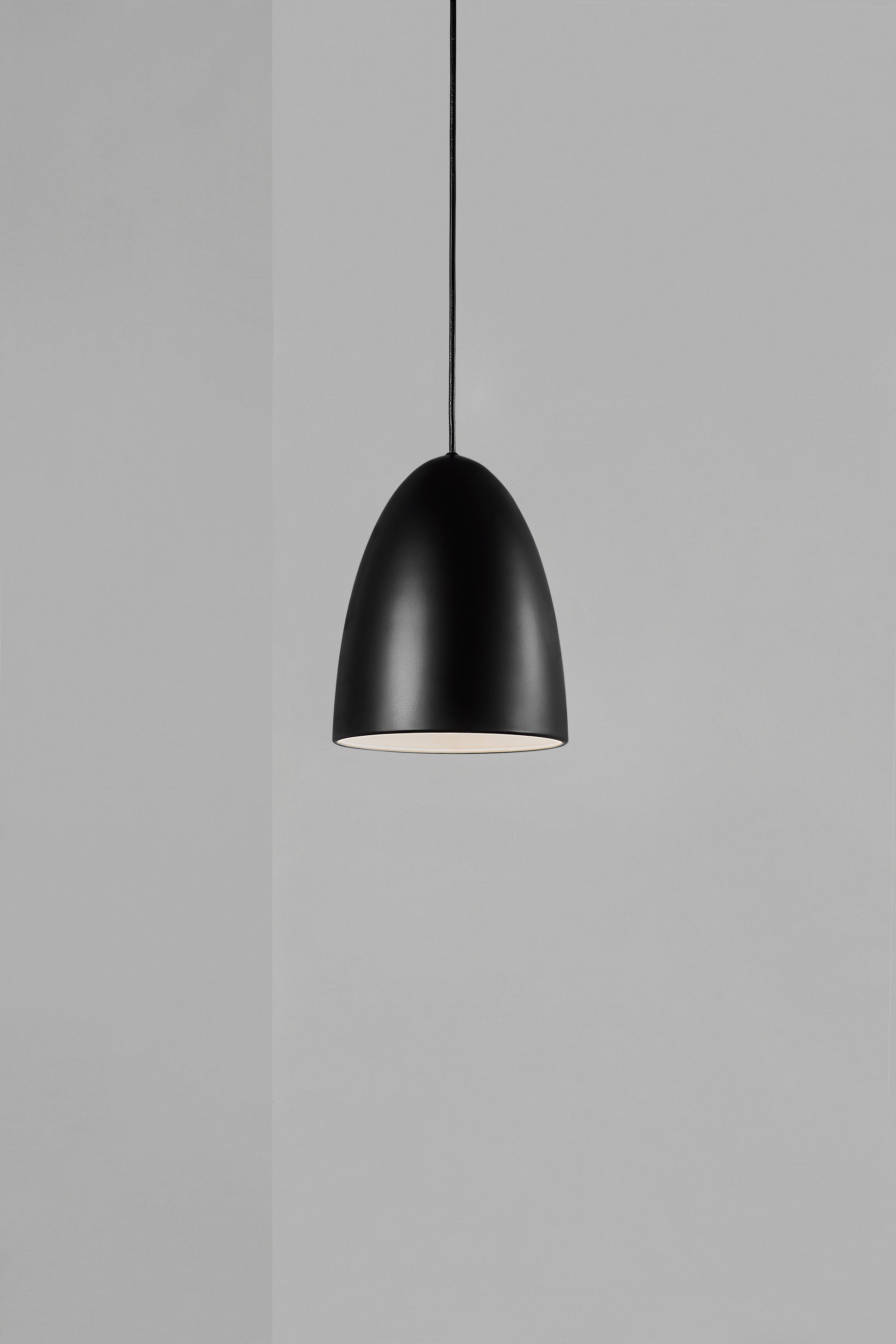 Nexus 20 Pendant Light, Black