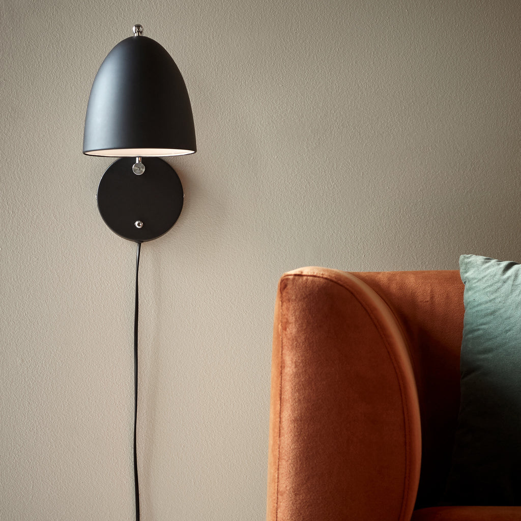 Alexander Wall Light