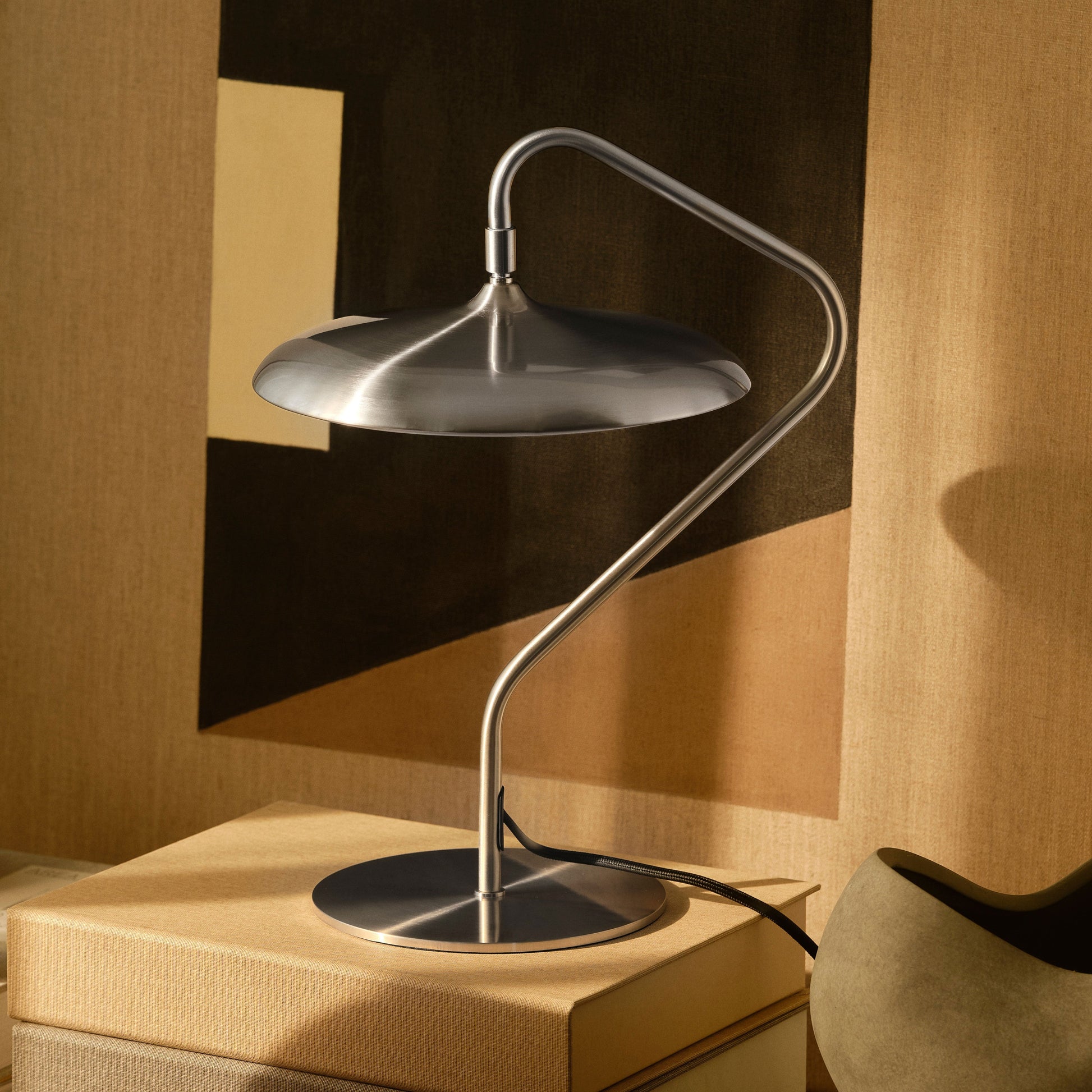 Artist LED Table Lamp