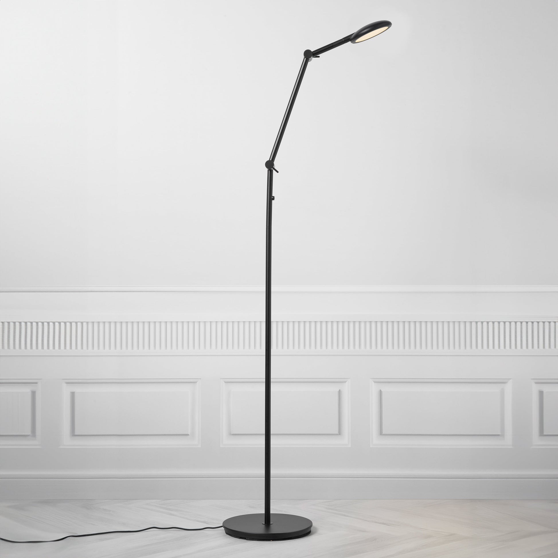 Bend LED Floor Lamp Black