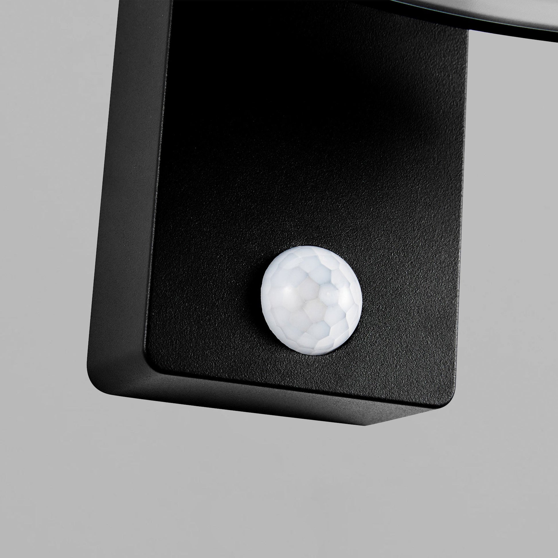 Justina Solar Wall Light