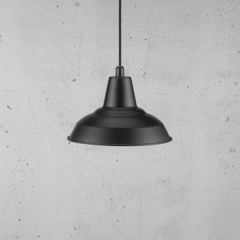 Lyne Pendant Light, Black