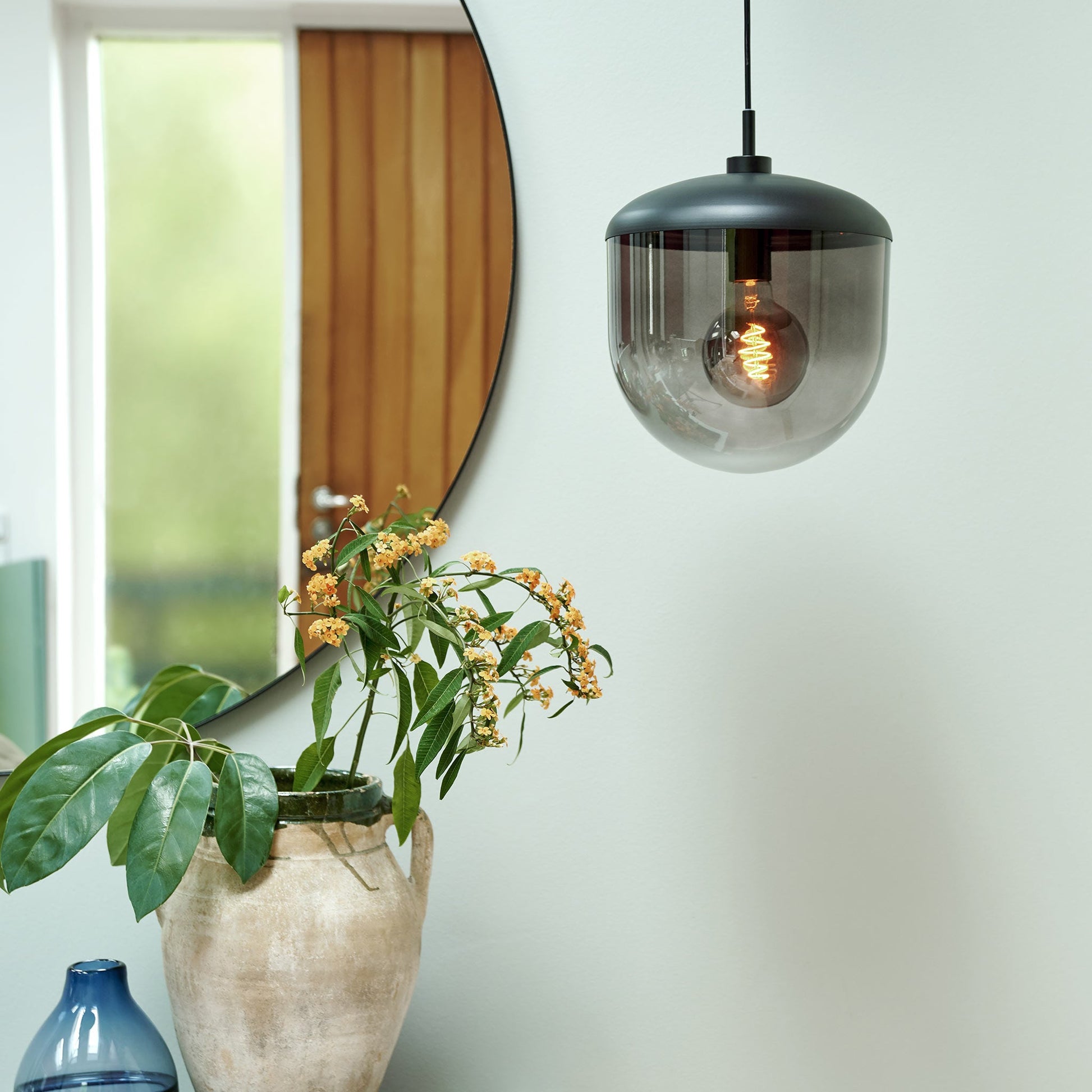 Magia 26 Pendant Light, Black/Smoke