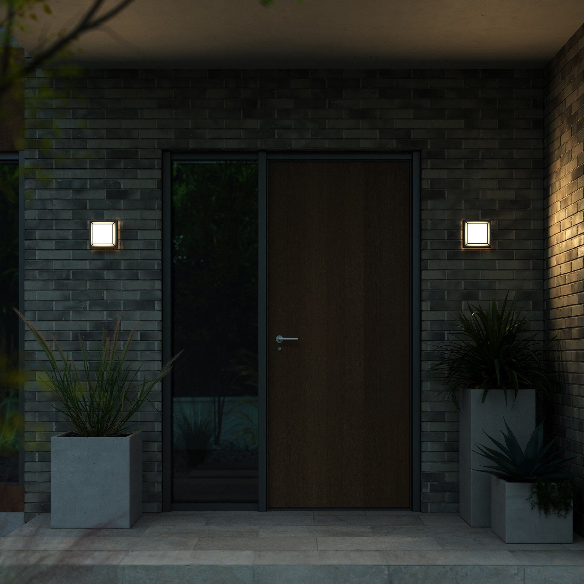 Oliver Round LED Outdoor Light, Black/Opal