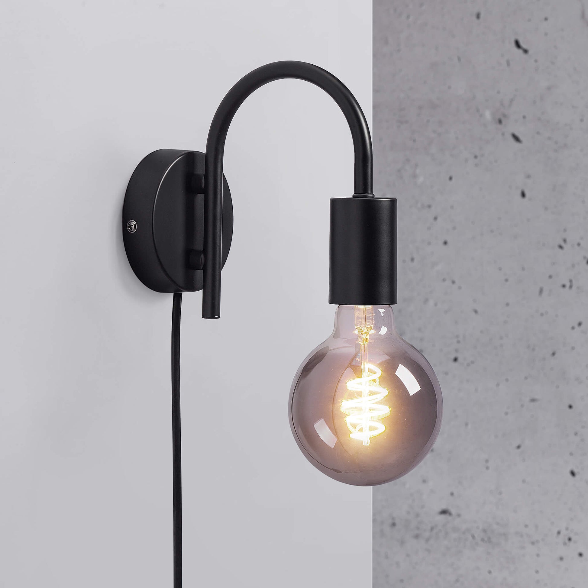 Paco Wall Light, Black