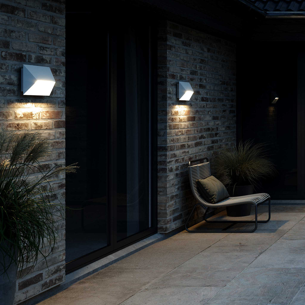 Pontio 27 Outdoor Wall Light