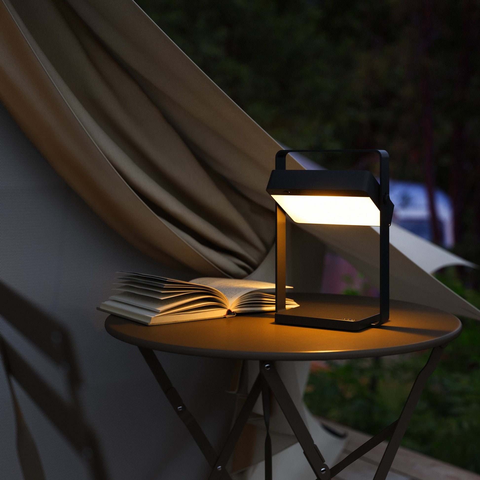 Saulio To-Go Portable Solar Powered Lamp