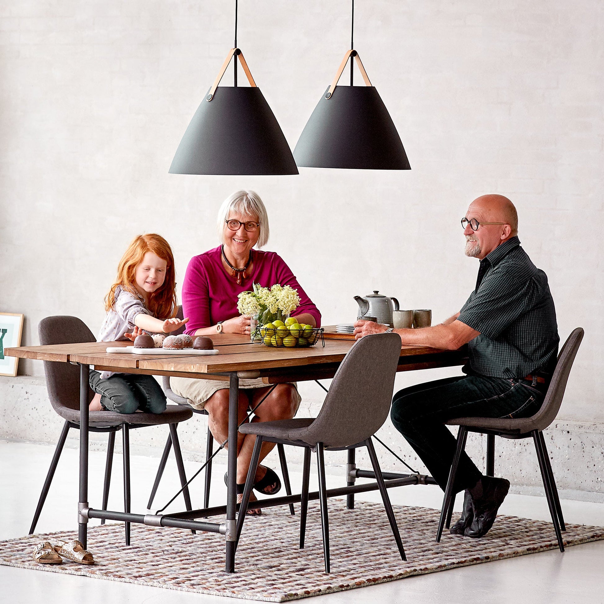 Strap 48 Pendant Light