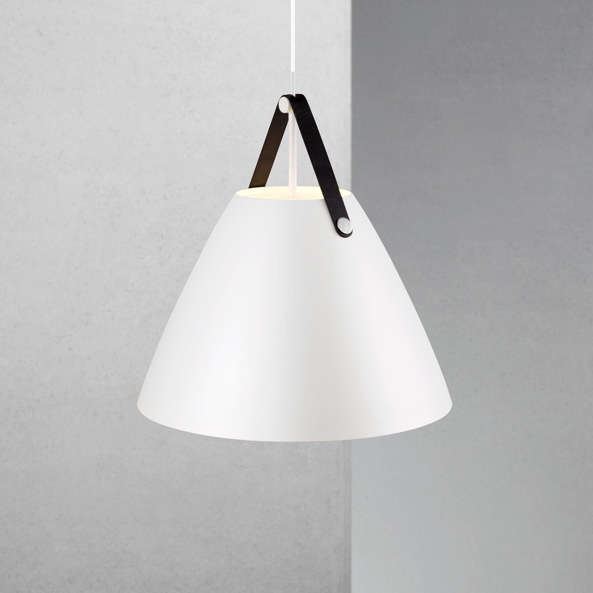 Strap 48 Pendant Light