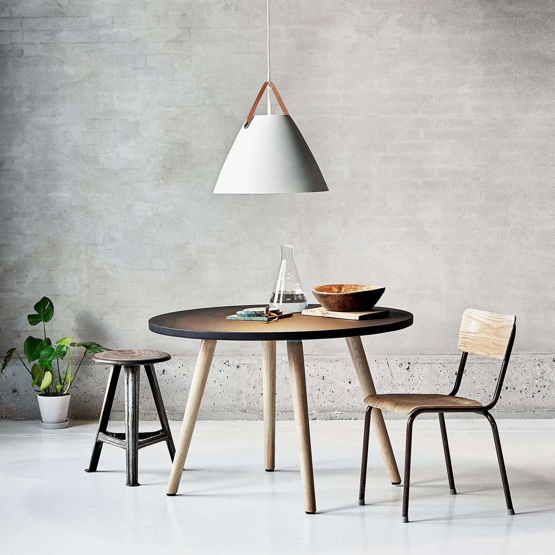 Strap 48 Pendant Light