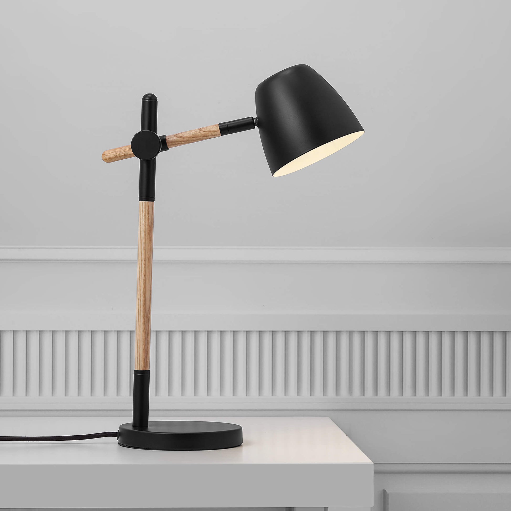 Theo Desk Lamp, Black/Brown