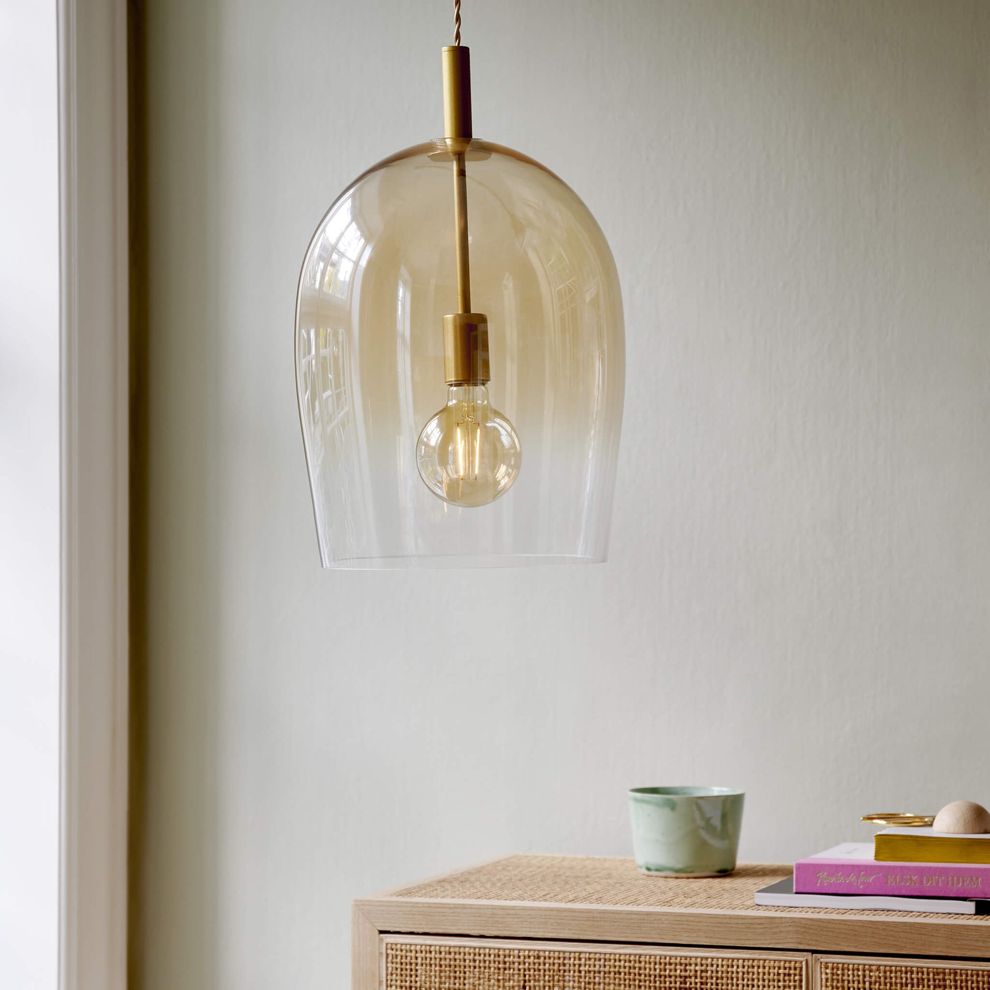 Uma 30 Glass Pendant Light