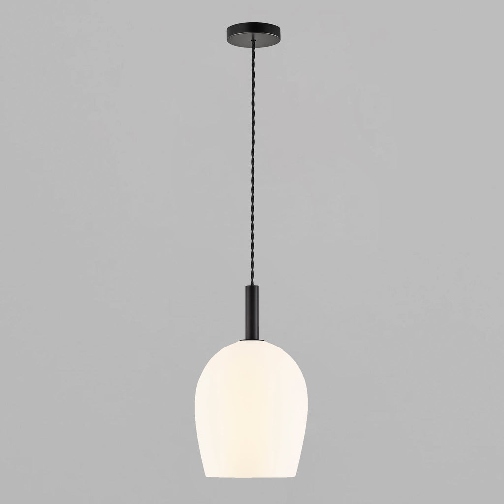 Uma 18 Glass Pendant Light